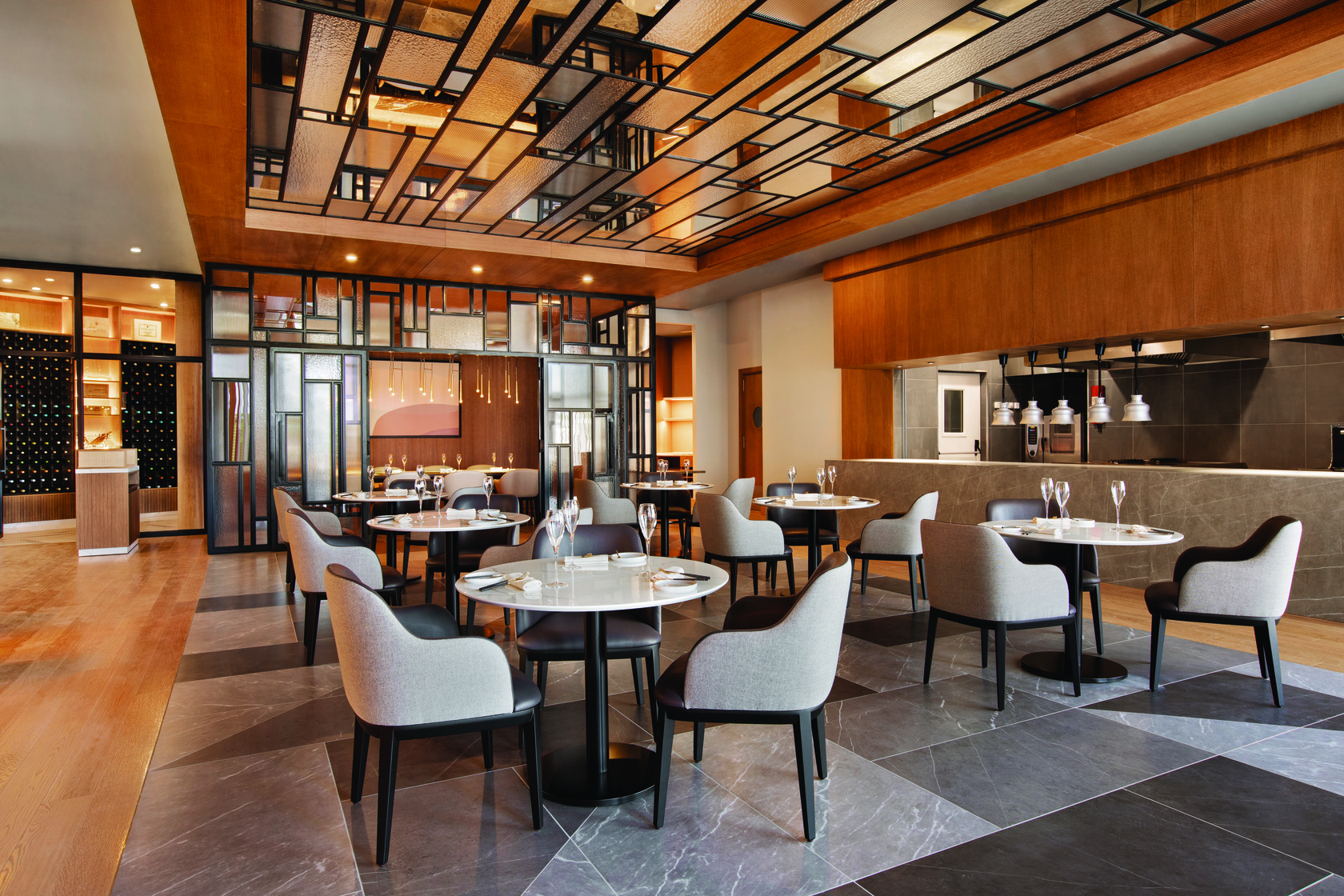Wyndham Grand Algarve - Restaurant - Dourado - 1473616 - WeLoveGolfTravel