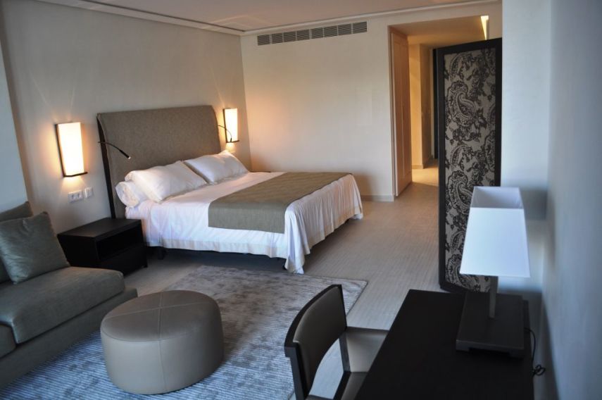 hotel-almerimar-bedroom-2 - WeLoveGolfTravel