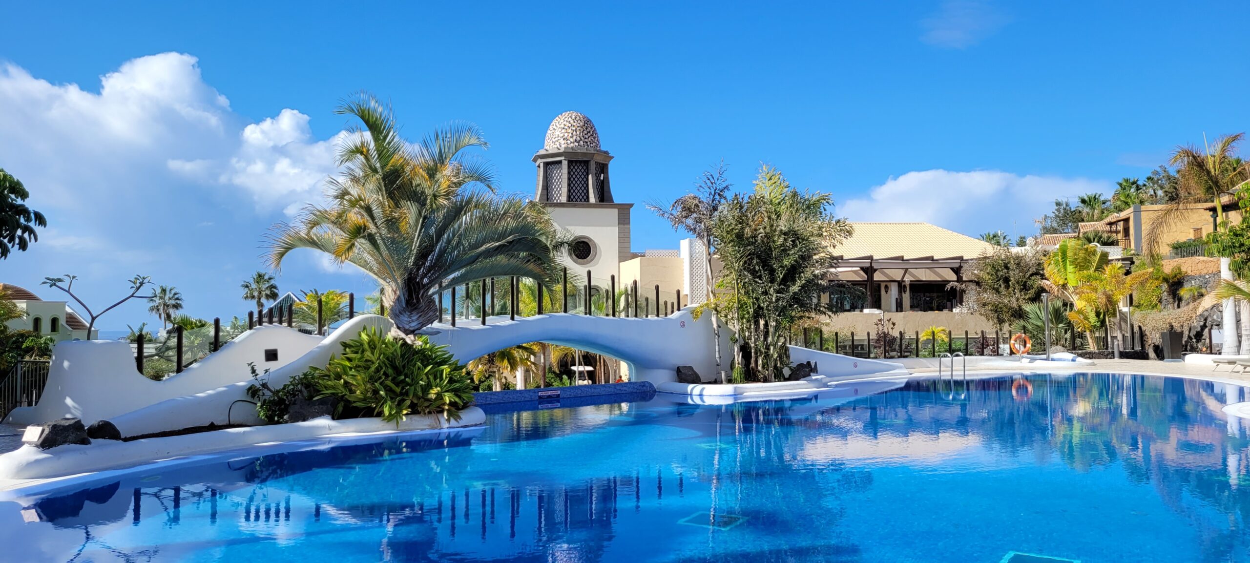 Horizontal pool photo - Hotel Suite Villa María - WeLoveGolfTravel