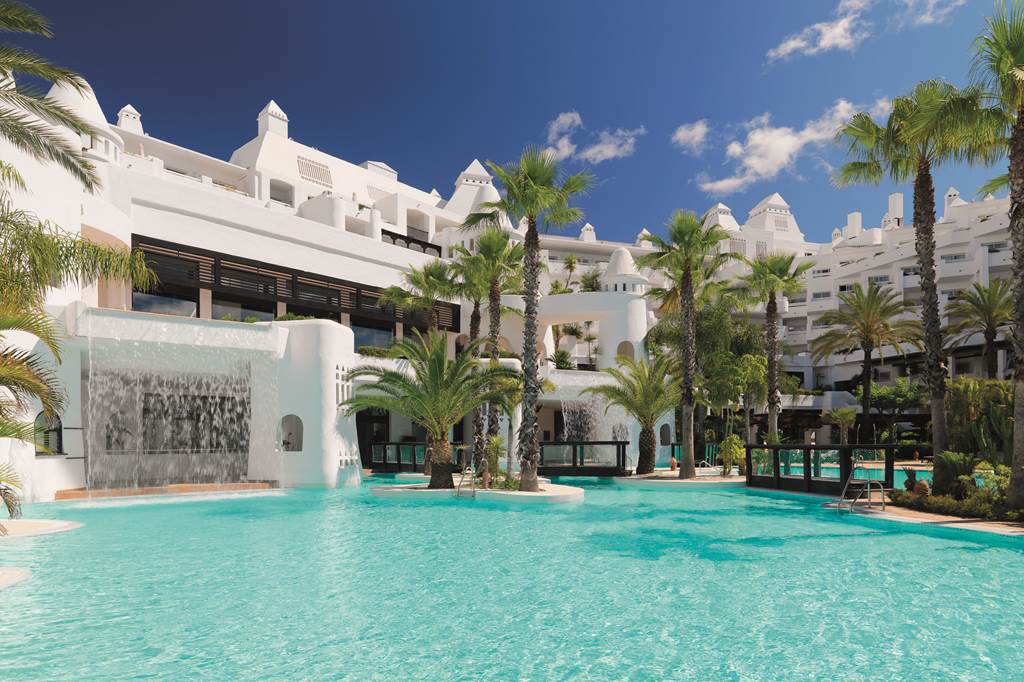 Estepona palace 1 - WeLoveGolfTravel