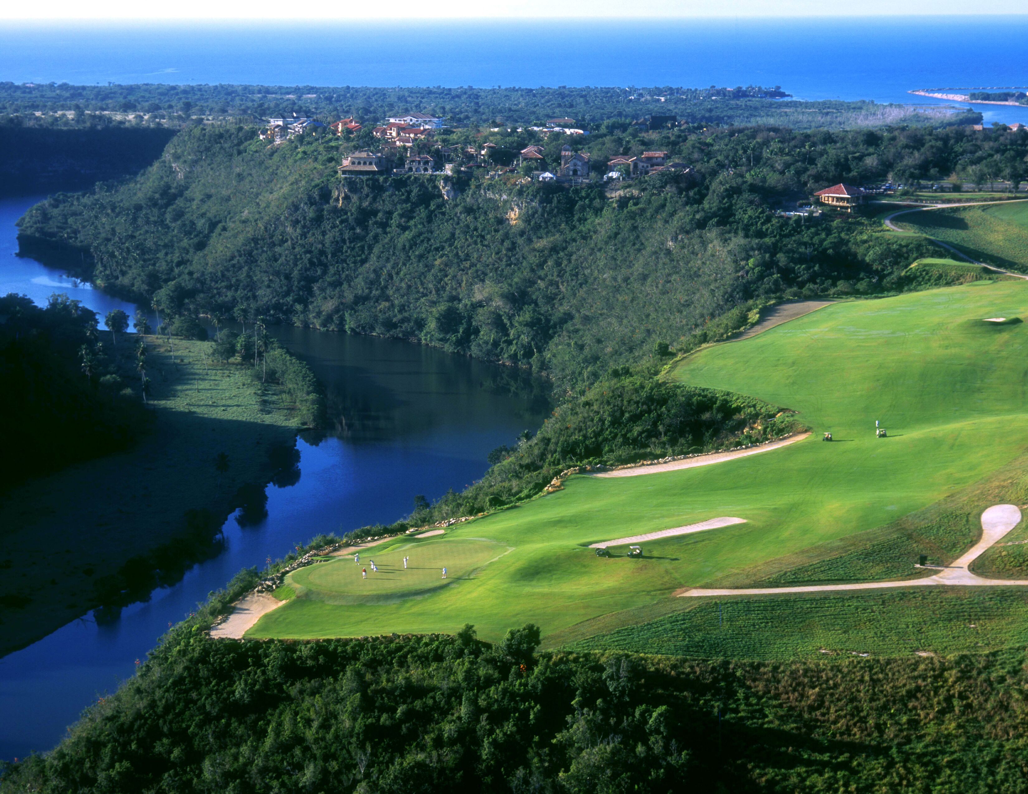 dye fore (8) - WeLoveGolfTravel