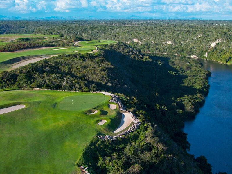 dye fore (9) - WeLoveGolfTravel