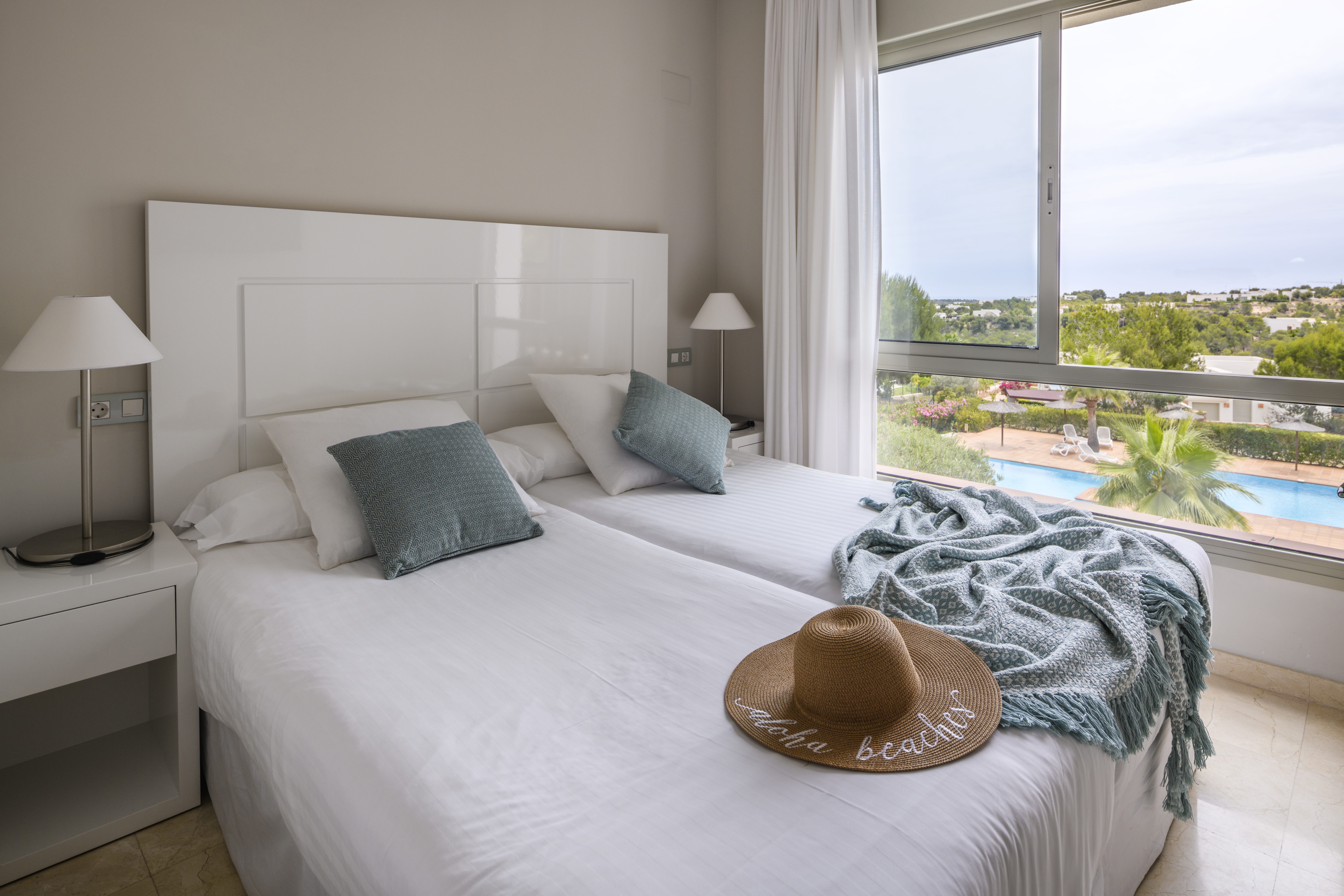 Apart Encina 1K dos habit-268-Las Colinas Residences - WeLoveGolfTravel
