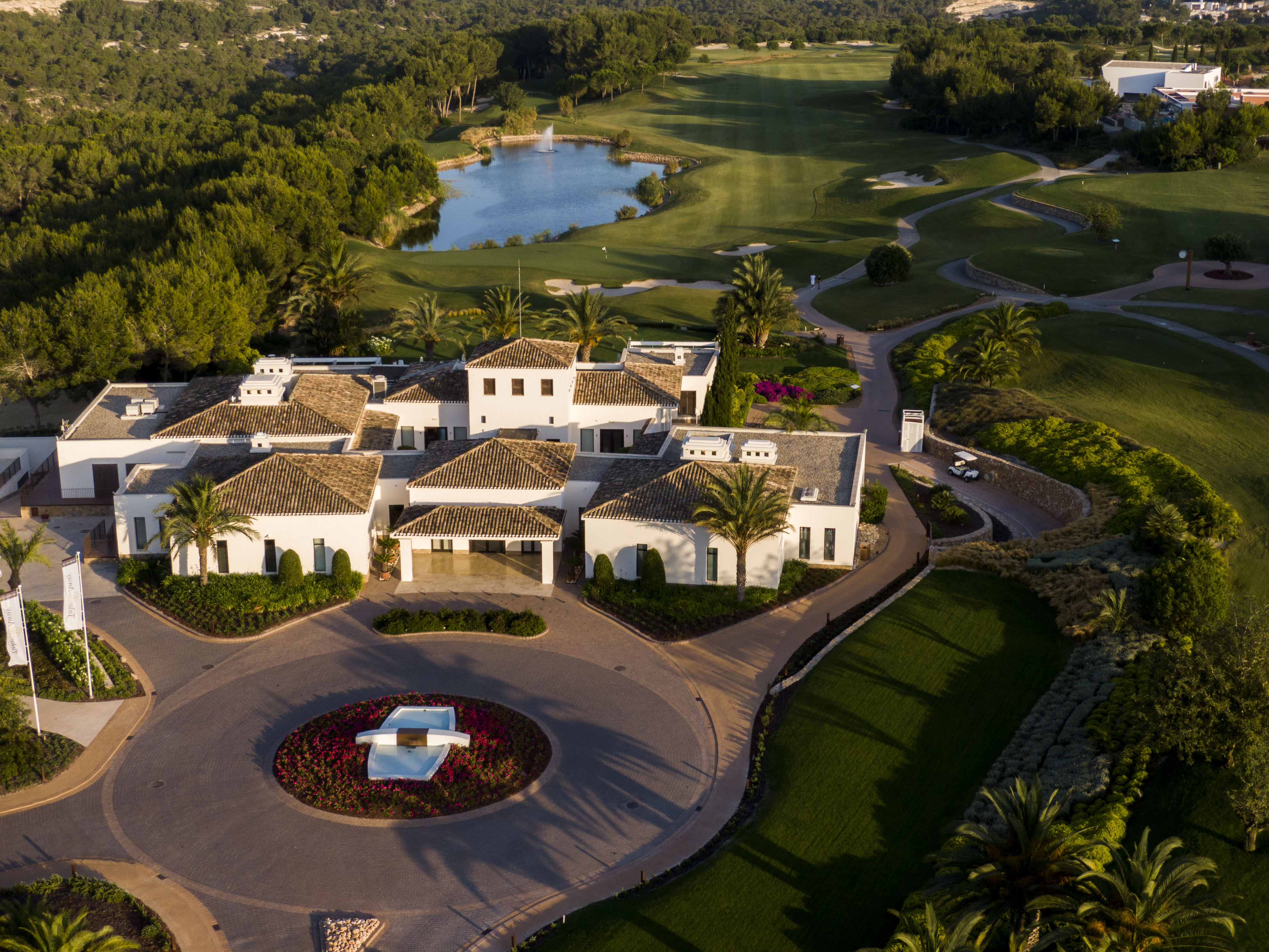 Las Colinas Club House (2) - WeLoveGolfTravel