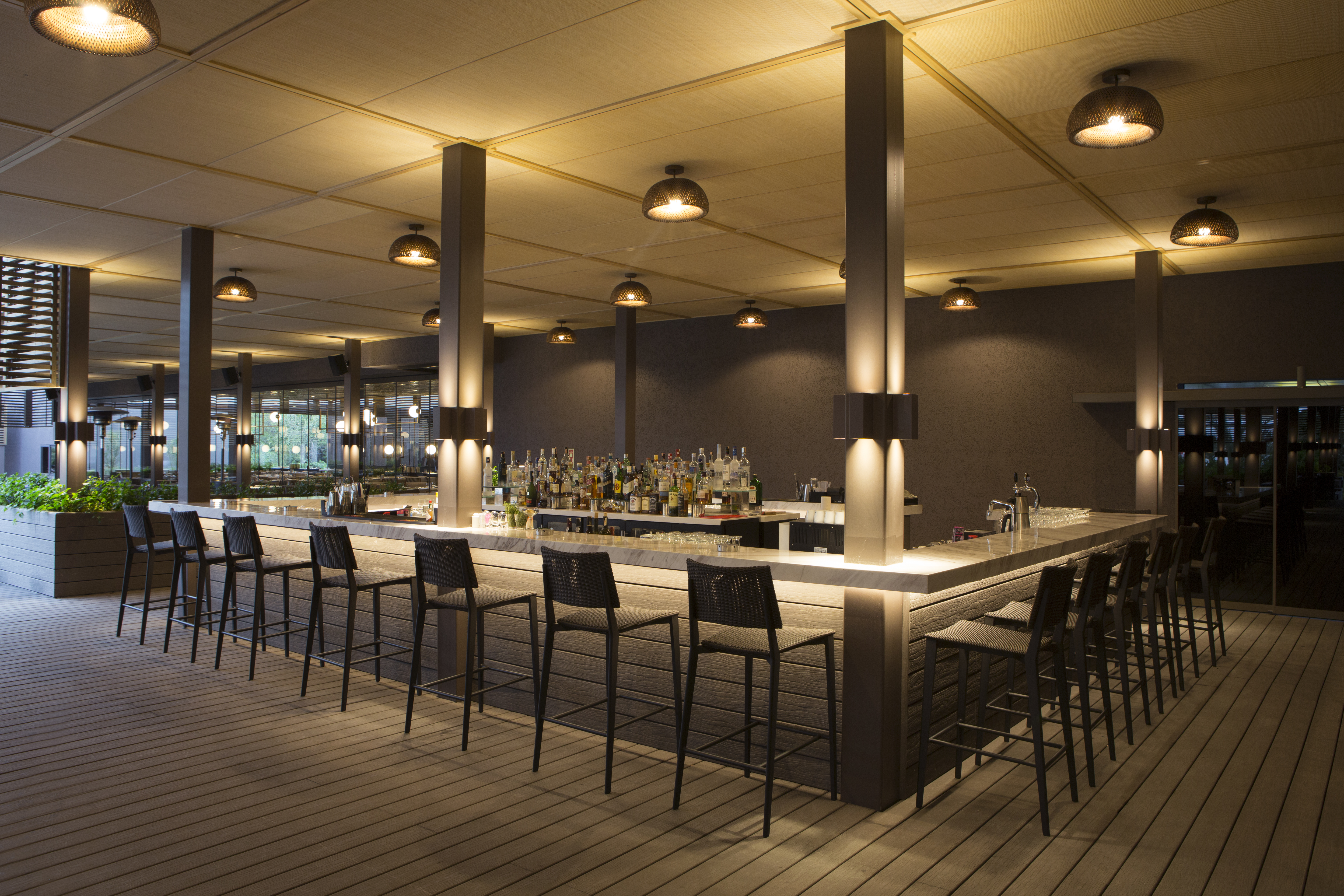 MRB_Azure_Court_Bar_1 - WeLoveGolfTravel