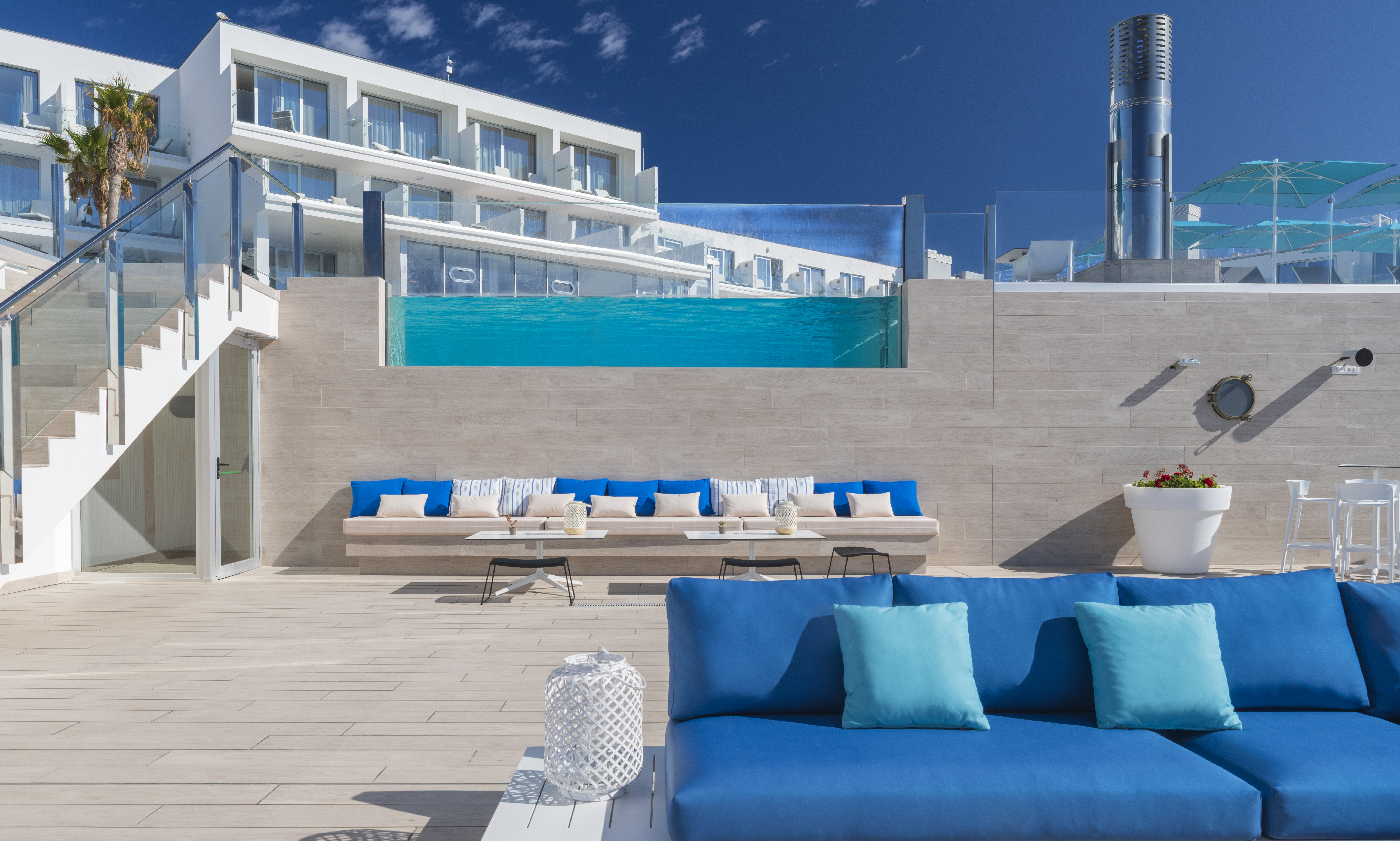 Pool view 1 - WeLoveGolfTravel