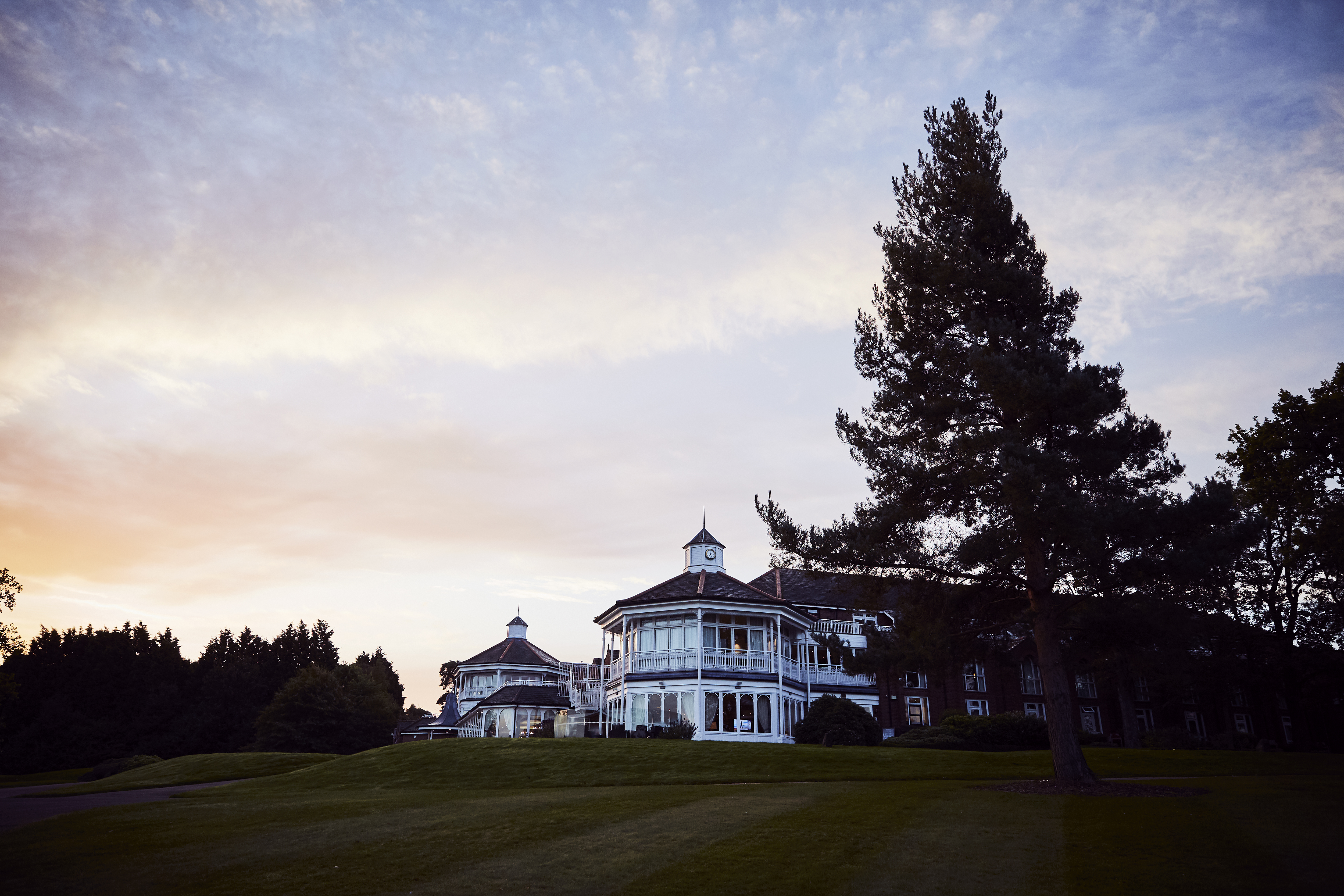 Sam's External - WeLoveGolfTravel