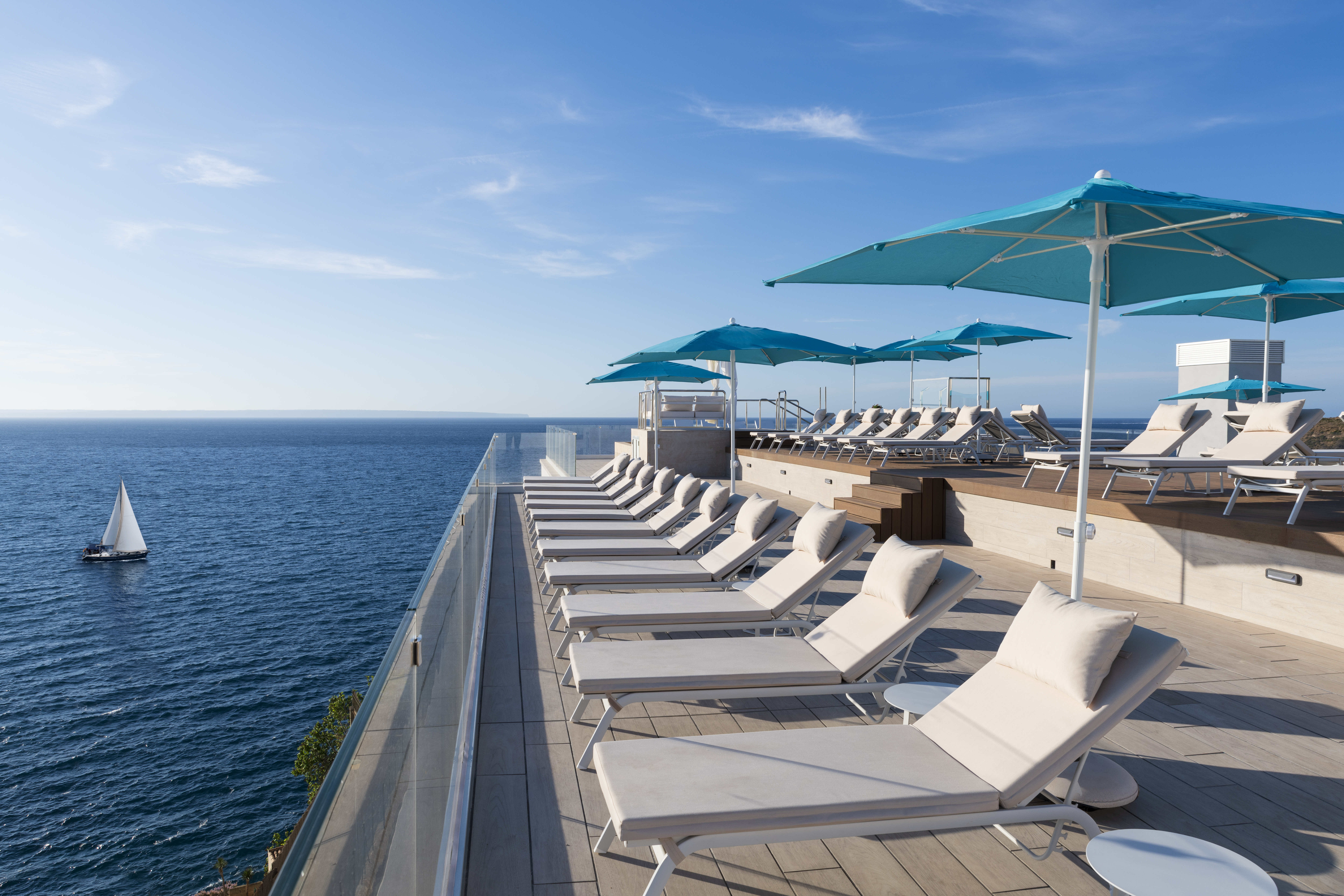 Sky Pool 2 - WeLoveGolfTravel