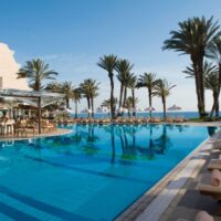 1-PIONEER-BEACH-HOTEL-POOL