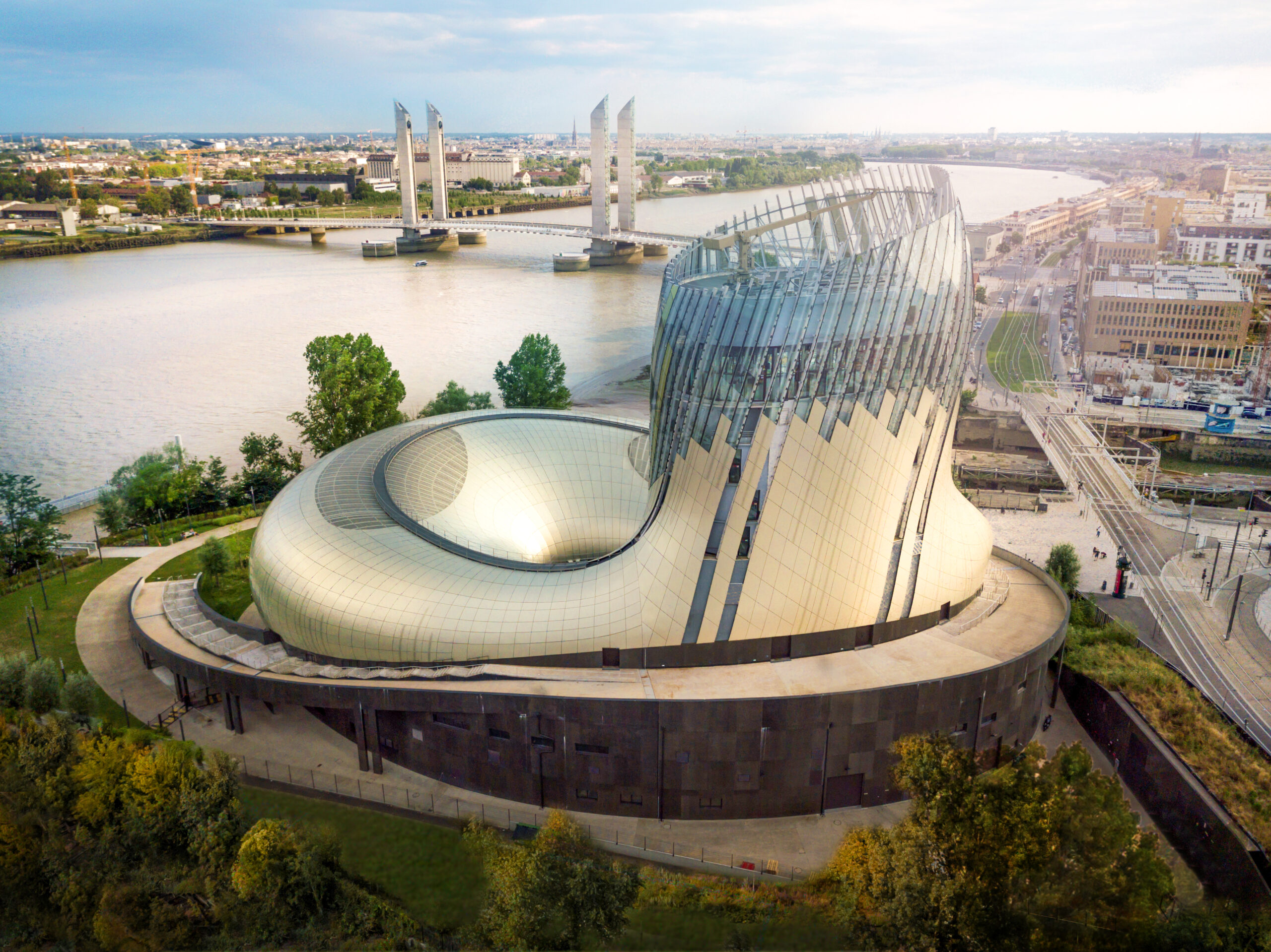 La cité du vin - WeLoveGolfTravel