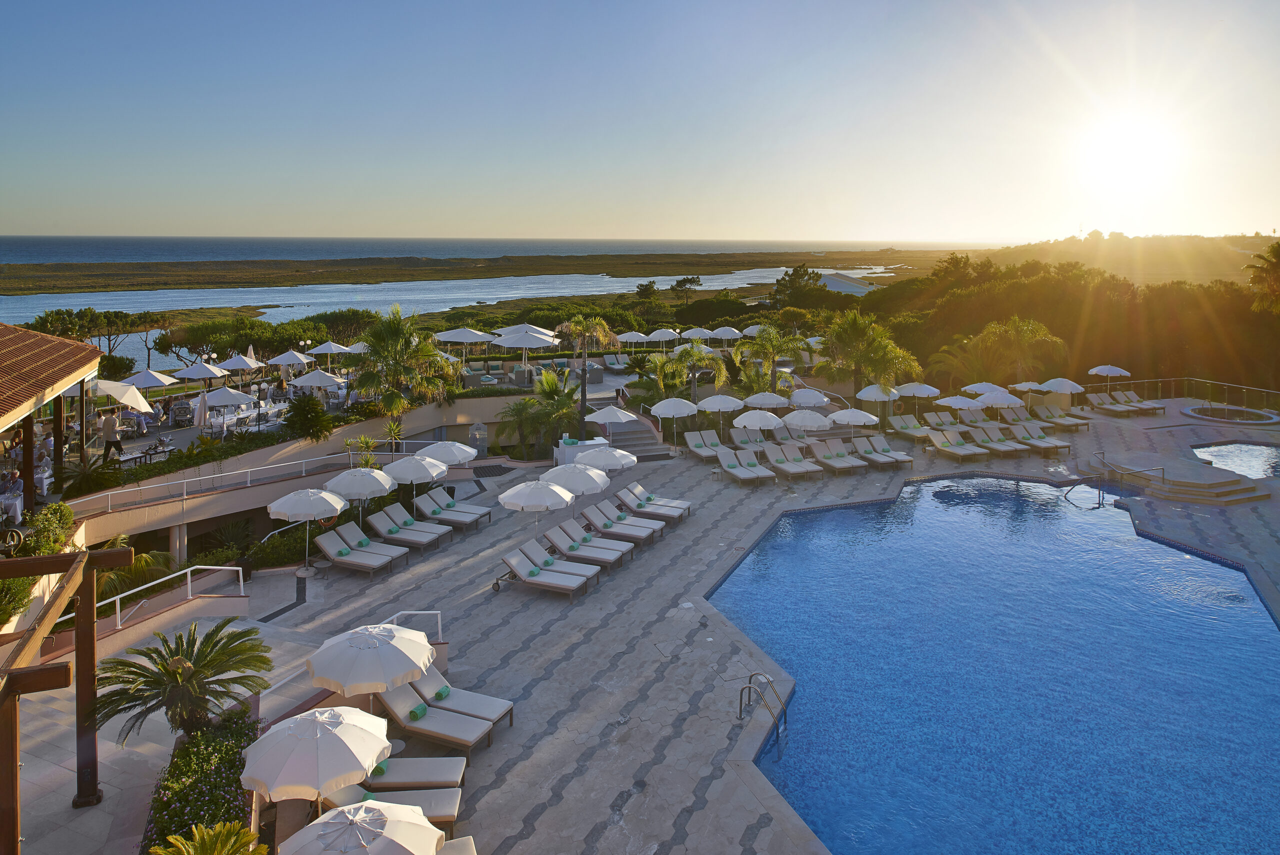 Hotel Quinta Do Lago.077.Outdoor Swimming Pool - WeLoveGolfTravel
